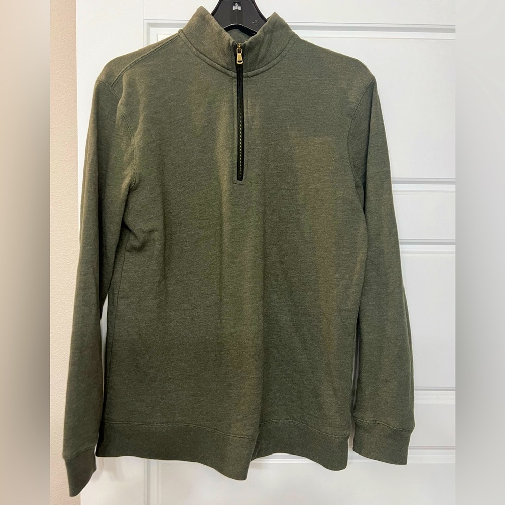 Men’s green light weight mid zipper sweater